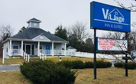 Village Inn & Suites - Smithville